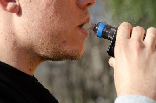 bongdatructuyen guide to tobacco cigarettes vs e-cigarettes health risks costs and what smokers should know