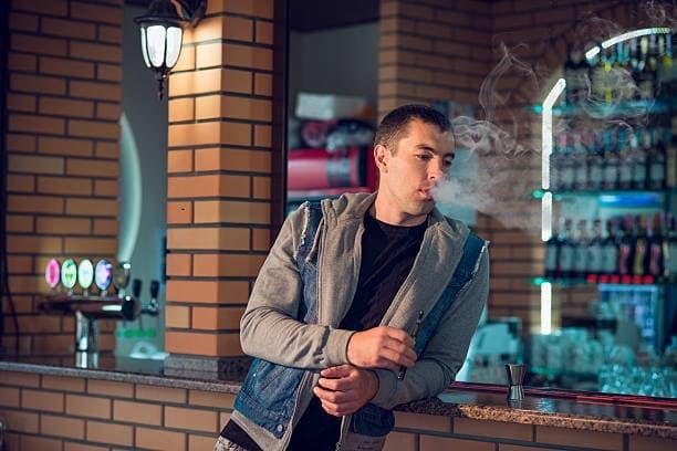 e-cigarette buy guide with fresh pics of e cigarettes to compare models and save money